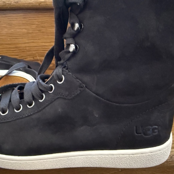 NEW UGG Starlyn high-top trainers - Picture 7 of 12
